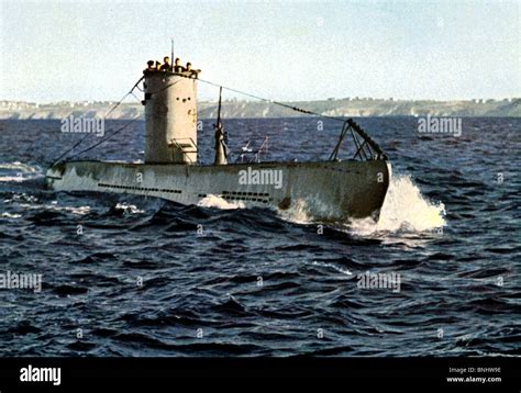 Submarino de la segunda guerra mundial fotografías e imágenes de alta