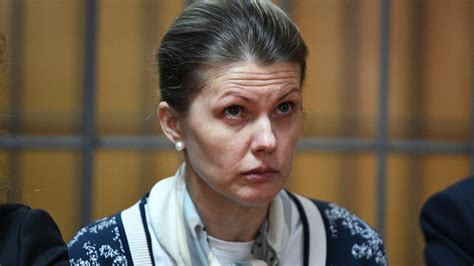 Суд запретил Раковой и Зуеву до конца лета покидать дом ночью - РИА ...
