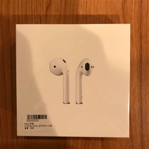 2019 Apple原廠 Airpods 二代 有線充電版 保證正品 原廠 遠傳續約送的 蝦皮購物