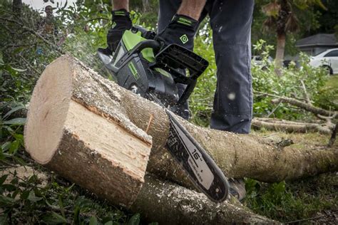 Greenworks Pro 60V Battery Powered 16 Inch Chainsaw Review PTR