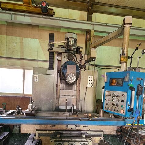 Kiheung Series Manual Milling Machine Ea Numachinery Co Ltd