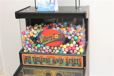 Sold Price Sports Zone Gumballpinball Machine February 6 0119 10