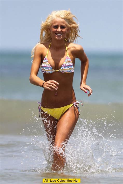 Leah Messer Sexy In Bikini On The Beach Candids