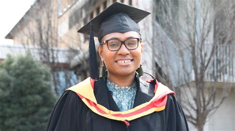 Charles Sturt Graduate To Become First Female Vet In Papua New Guinea