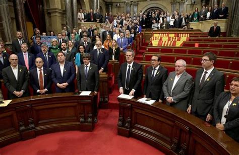 El Parlamento Catalán Declara La Independencia De España