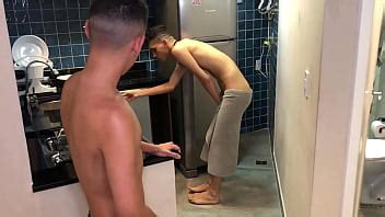 Le pedí a mi vecino una taza de azúcar pero le di pika Completo en ROJO XVIDEOS