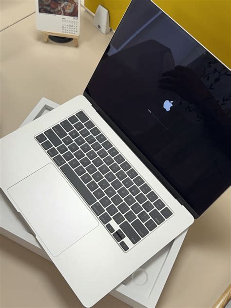 Unboxing Apple 15 Inch MacBook Air