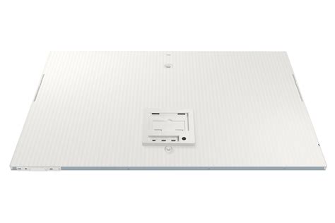 مشخصات و قیمت مانیتور سامسونگ 32 اینچ مدل M8 S32BM80BUN - زومیت
