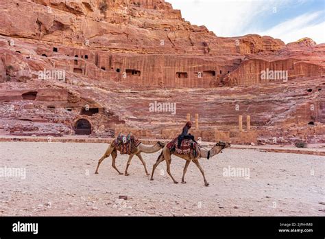 Tourism Petra Bedouin Jordan Ruins Tourisms Petras Bedouins