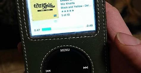 Found My Old 80gb Ipod From 2008 Now These Things Can Call People And