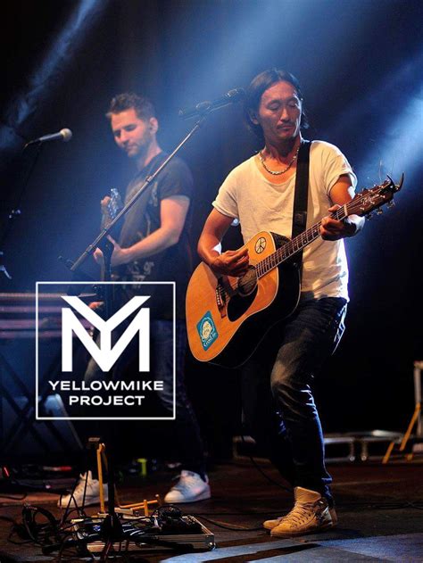 Musician? Troubadour? Entertainer? Comedian? - Yellowmike