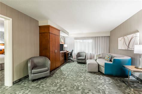 Courtyard by Marriott Providence Lincoln - Lincoln, RI - Business Profile