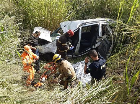 Uma Pessoa Morre E Seis Ficam Feridas Em Capotagem Na Br 050