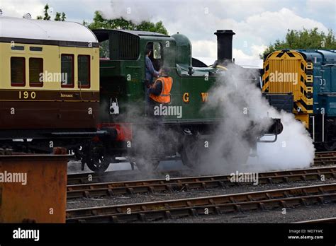 Ex Gwr 14xx Class No 1450 With A Gwr Autocoach Train At Didcot Railway