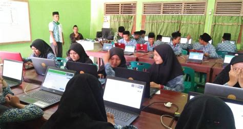 Ujicoba Ujian Madrasah Berbasis Komputer UMBK TP 2020 2021 MTS