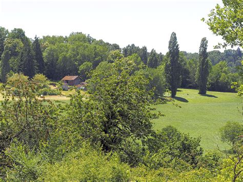 Camping Naturiste Le Coteau De L Herm Rouffignac Saint Cernin De