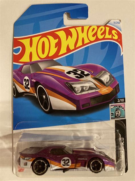 Curtis Collectibles Hot Wheels Scale Chevrolet Greenwood Corvette Purple