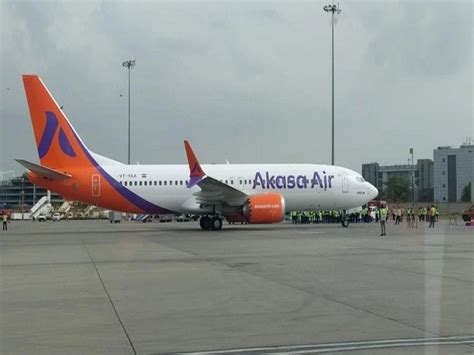 Rakesh Jhunjhunwala Promoted Akasa Air Unveils First Look Ofiits Crew