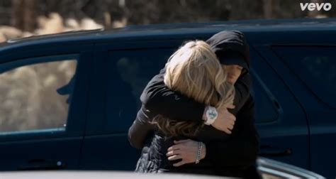 Eminem drops touching apology video to mom on Mother’s Day | FOX 2