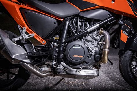 Ktm Duke R Das Einzylinder Wunder Der Spiegel