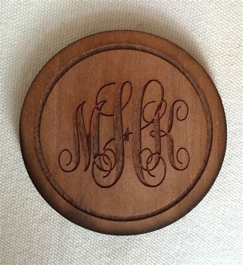 Posavasos de madera personalizados Monograma Grabado con Etsy España