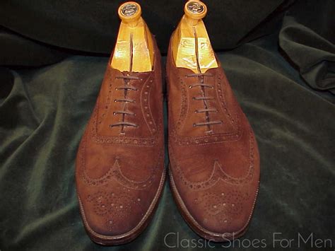 Churchs Custom Grade” Cape Buck Suede Full Brogue