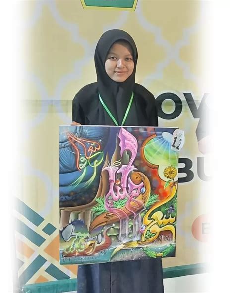 Adibatun Nadliroh Juara Lomba Kaligrafi Porseni Ma Jatim Pelajari