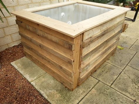 Building A Cool Plunge Pool With Pallets And An Ibc In 6 Simple Steps