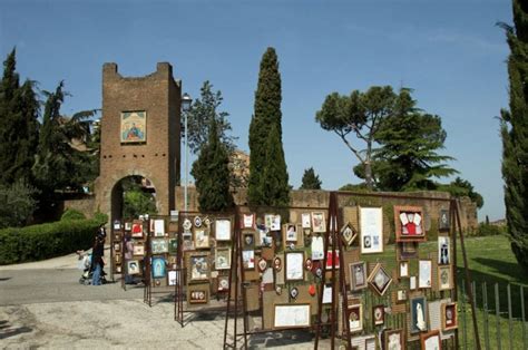 Da Sant Andrea Delle Fratte Al Divino Amore Apparizioni E Miracoli