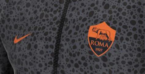 Roma Prime Indiscrezioni Sul Kit Della Terza Maglia Per La Stagione