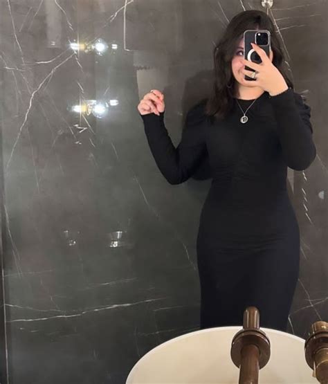 Pin Af Areej R På Things To Wear