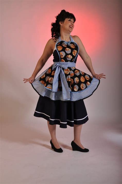 Blueberry Muffins Retro Sweetheart Apron By Mimisneedle On Etsy