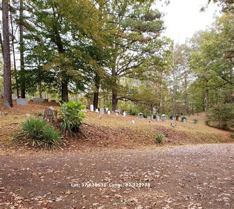Mccoy Cemetery In Burnwell Kentucky Find A Grave Cemetery