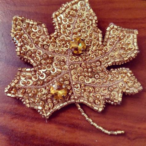 Брошь Кленовый лист | Brooch, Jewelry, Fashion