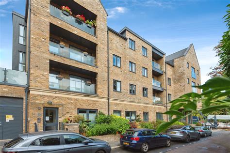 11 Houses & Flats For Sale in Hounslow | Purplebricks