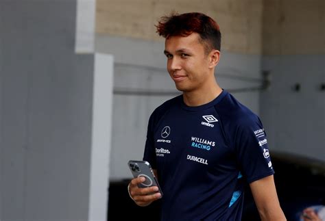 Alex Albon Se Lanzó Contra Checo Pérez Y Red Bull Por Su Rendimiento