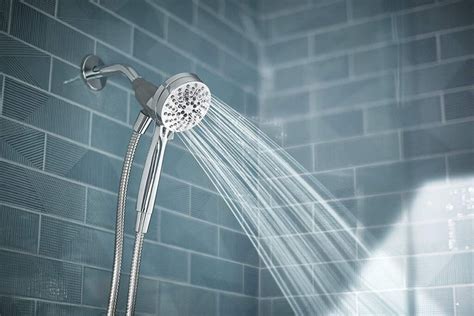 5 Benefits Of Adding A Watersense Shower Head To Your Bathroom