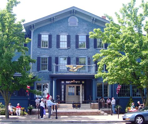 File:Sherwood Inn Skaneateles.jpg - Wikimedia Commons