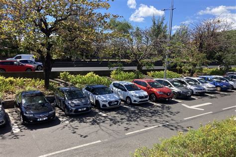 Se Garer En Marche Arri Re Sur Une Place De Parking Une Pratique Qui