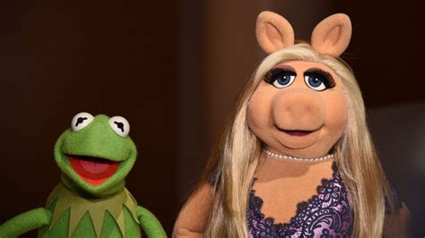 Kermit The Frog And Miss Piggy Terminate Romantic Relationship Abc News