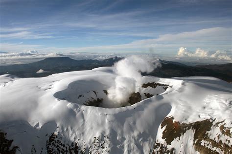 Volcán Nevado Del Ruiz ¿cuál Es El Riesgo Que Representa Una Nueva