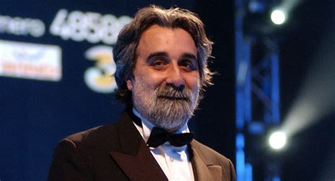 Sanremo Il Maestro Beppe Vessicchio Apparso E Scomparso In Un Lampo