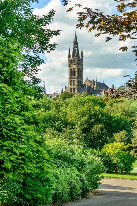 Glasgow University tower — Stock Photo © Cornfield #120973820