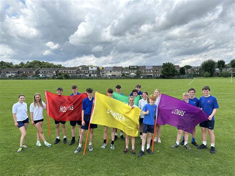 Chapel High School PE on Twitter: "🏃🏻‍♂️ 1500m races for year 10 👏🏻 Well done to all students