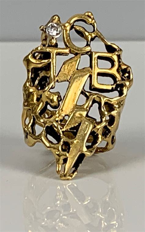 Lot Detail Elvis Presley Owned And Worn Tcb Gold And Diamond Ring