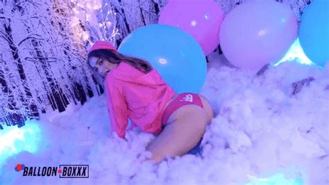 Winter Wonderland Balloon Babe 1080p WMV Amateur Boxxx Clips4sale