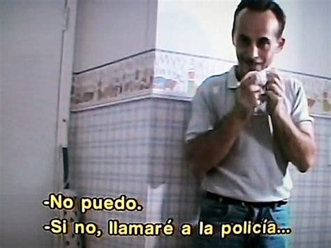 Viejo Se Mete Al Dormitorio De XVIDEOS