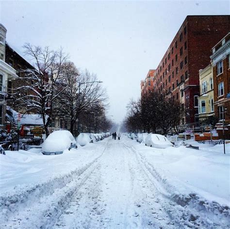 Massive Snowstorm Blankets Parts Of New York 42 Pics