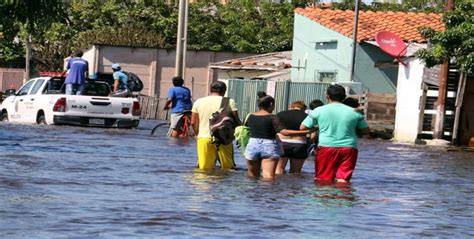 M S De Desplazados Por Inundaciones En La Capital Paraguaya