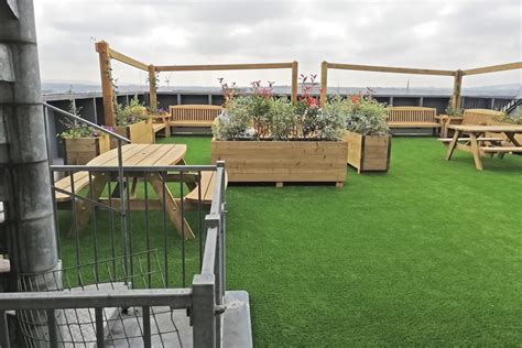 Hospital Rooftop Gardens Gardens In The Hospital. (A) The